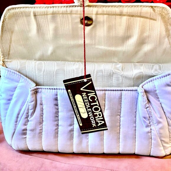 Victoria Needlework Vintage 70's White Quilted Clutch Bag New - Picture 6 of 14